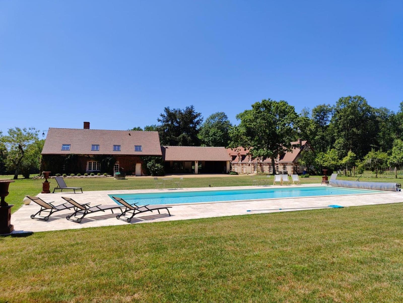 Les Chambres De Charnay - Calme Charme Et Confort Piscine A 5 Mn Du Peage Vierzon Eksteriør bilde