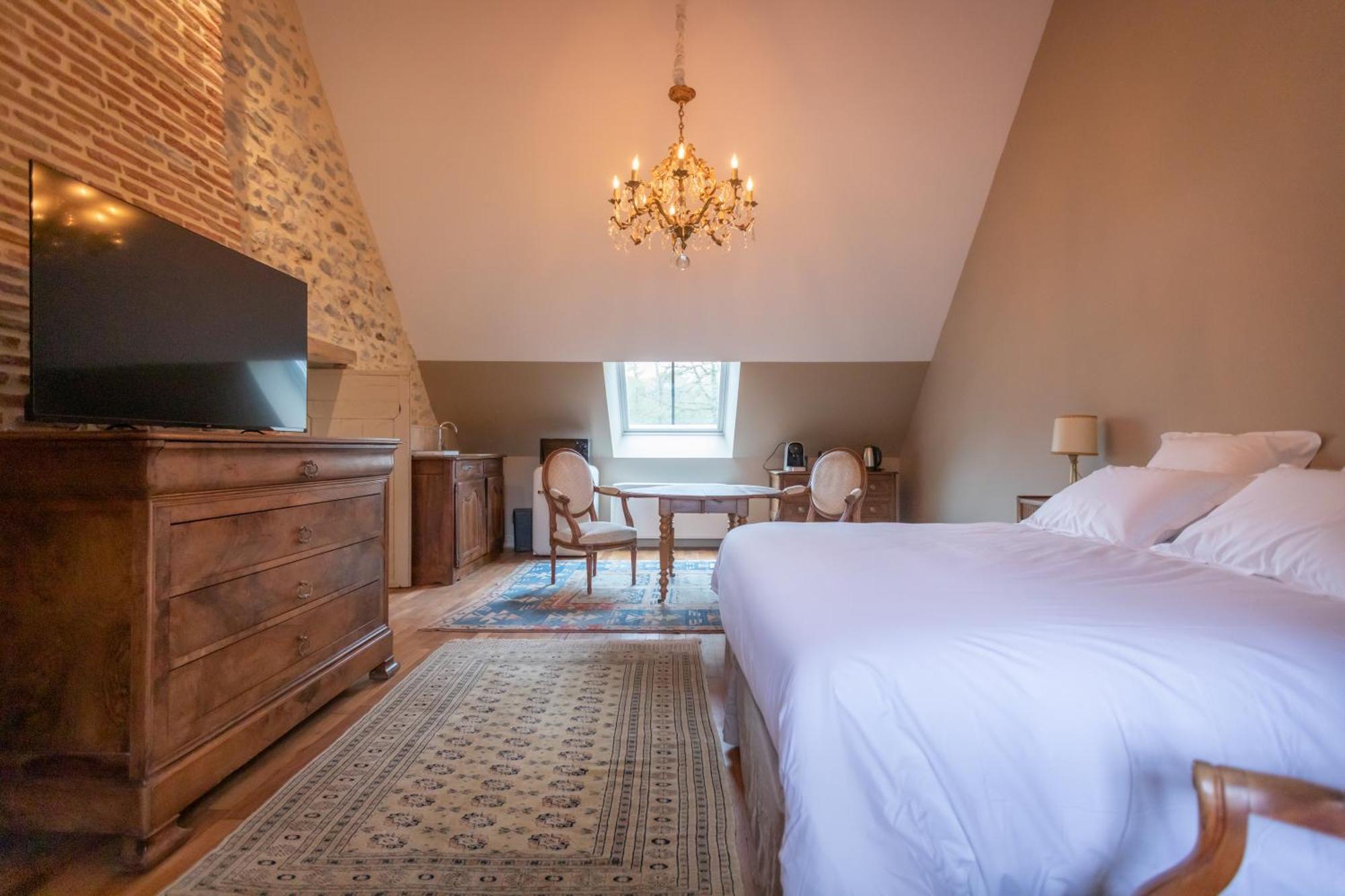 Les Chambres De Charnay - Calme Charme Et Confort A 5 Mn Du Peage Vierzon Eksteriør bilde