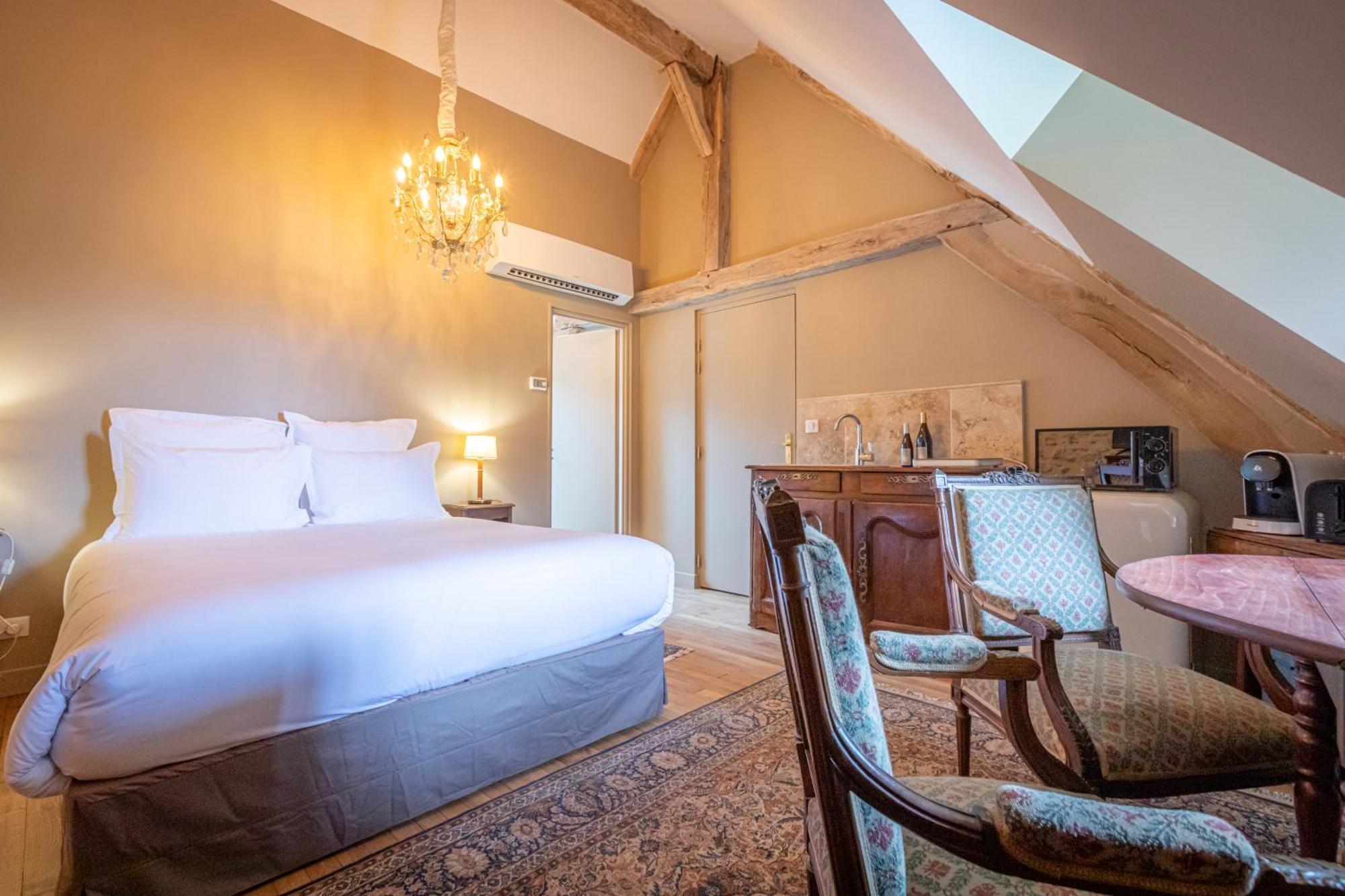 Les Chambres De Charnay - Calme Charme Et Confort A 5 Mn Du Peage Vierzon Eksteriør bilde